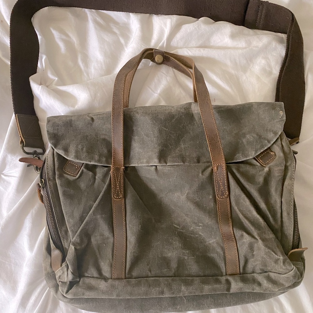 Handmade NYC custom canvas messenger bag